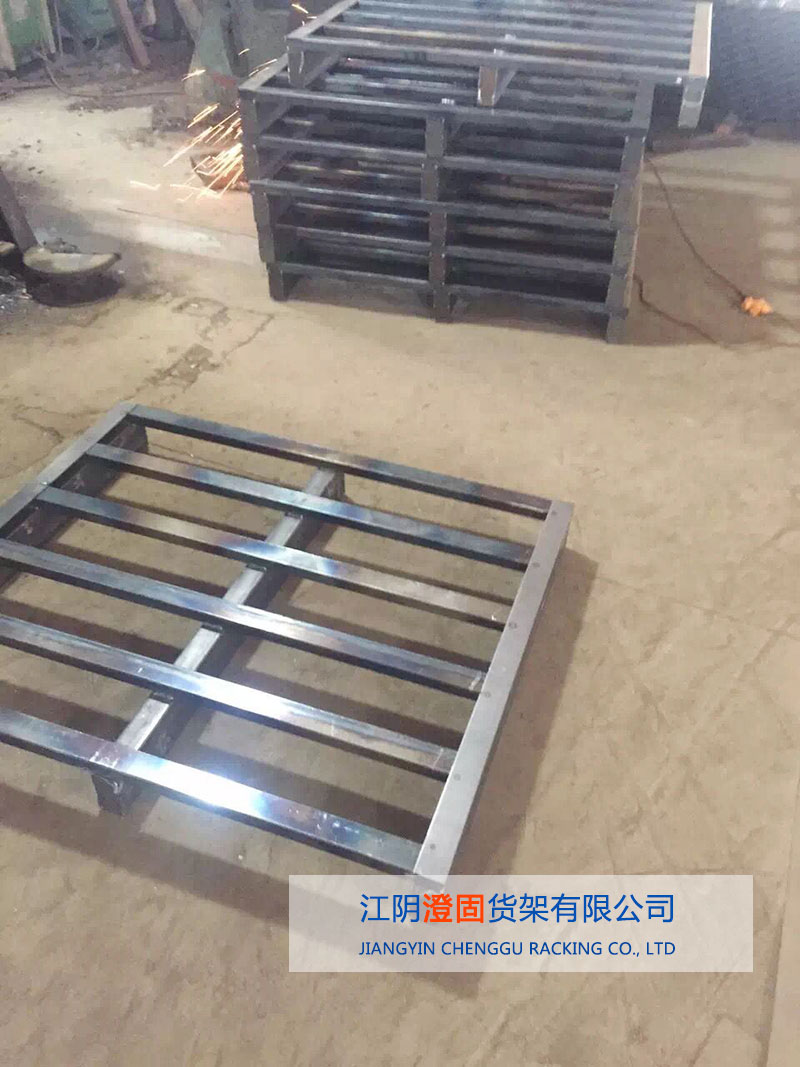 钢托盘